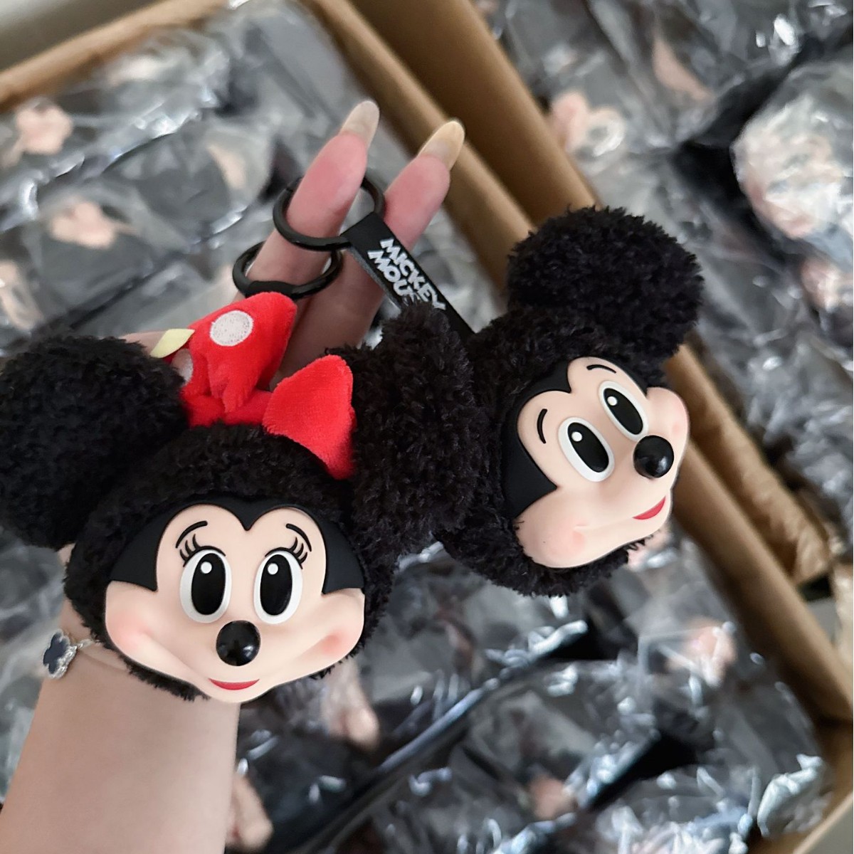 Mickey Minnie Peluş Bebek Anah - Carabiner Keychain incelemesi ve fiyatı